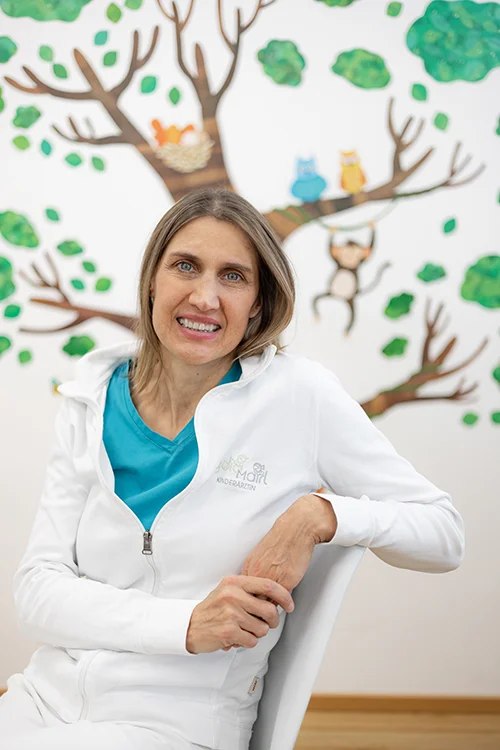 Dr. Lydia MAIRL
